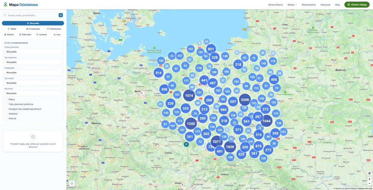 Widok mapy z placówkami edukacyjnymi pogrupowanymi w klastry